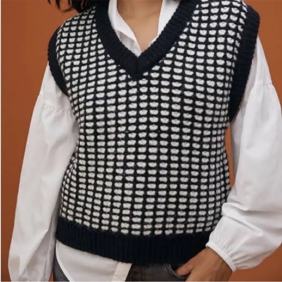 By Anthropologie Sweater Vest Womens One Size Black Ivory V Neck Knit - Picture 5 of 8
